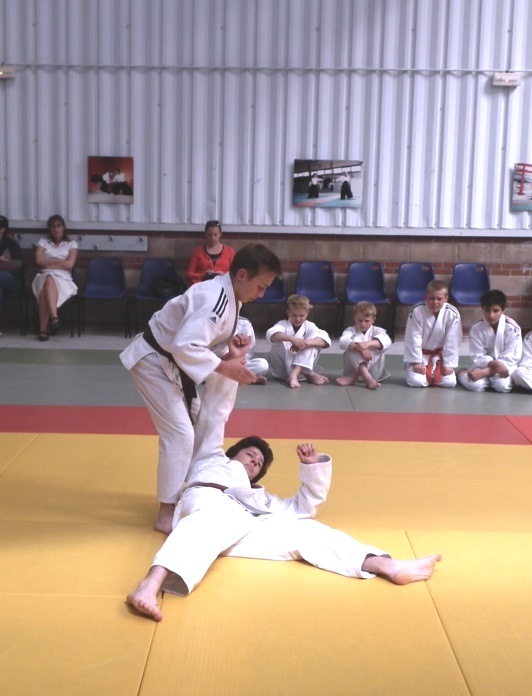 E - Démonstration jujitsu par Axel et Aymeric (1)