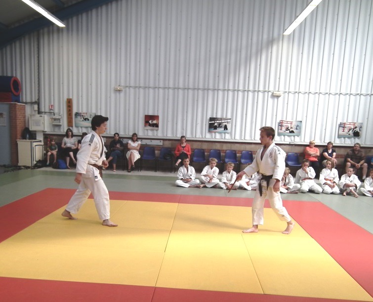 E - Démonstration jujitsu par Axel et Aymeric (12)