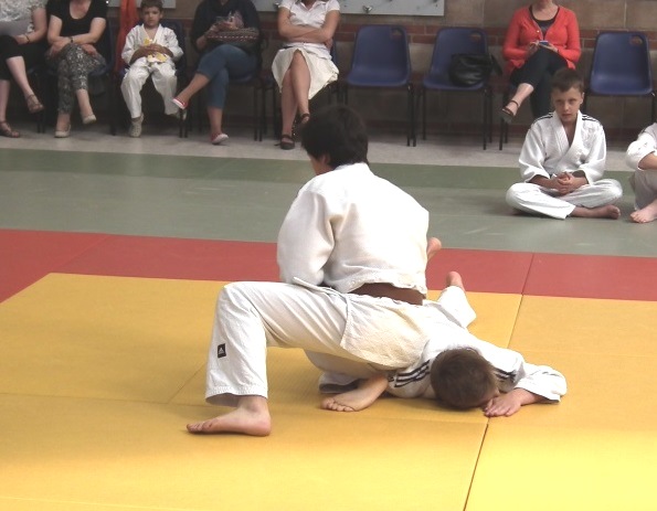 E - Démonstration jujitsu par Axel et Aymeric (7)